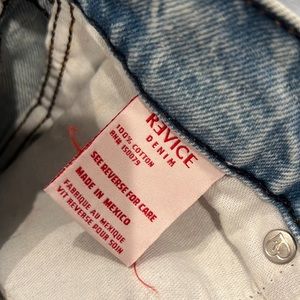 Revive size 26 cross over